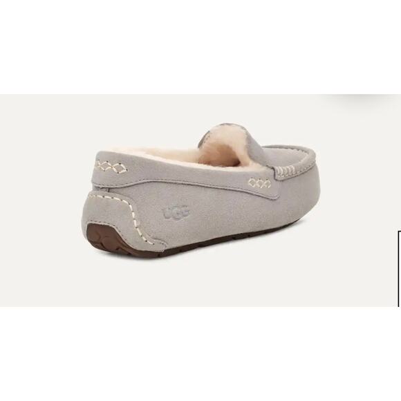 UGG Women's Ansley Indoor/Outdoor Slippers NWOT Sz 8 Great Value! - Picture 2 of 11